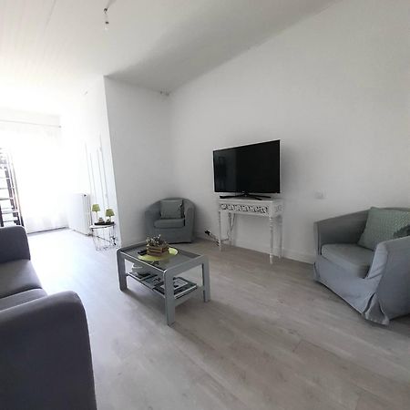 Ferienwohnung L'Oasis Mouleydier Exterior foto